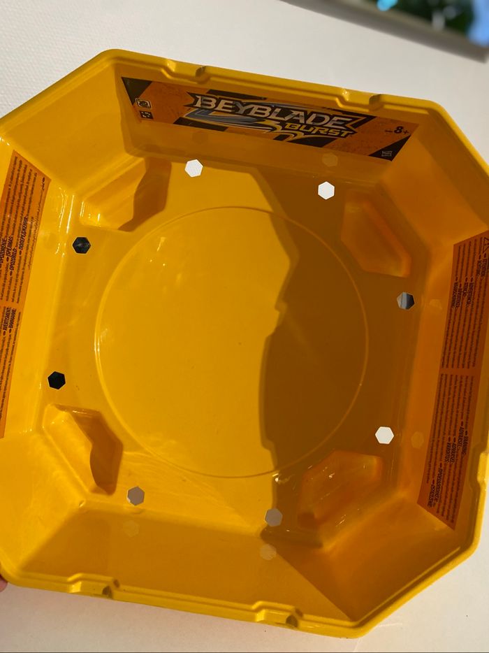 L’Arene toupies et lanceurs Beyblade - photo numéro 3