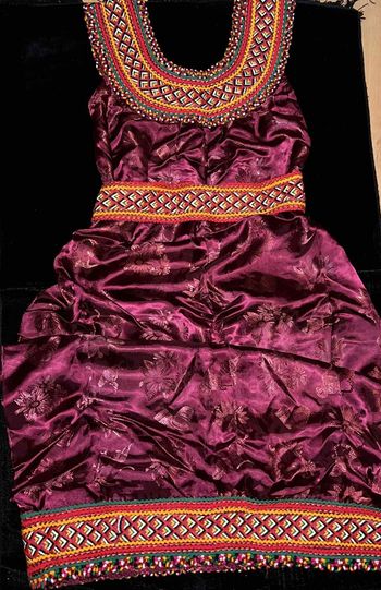 Robe kabyle couleur bordeaux