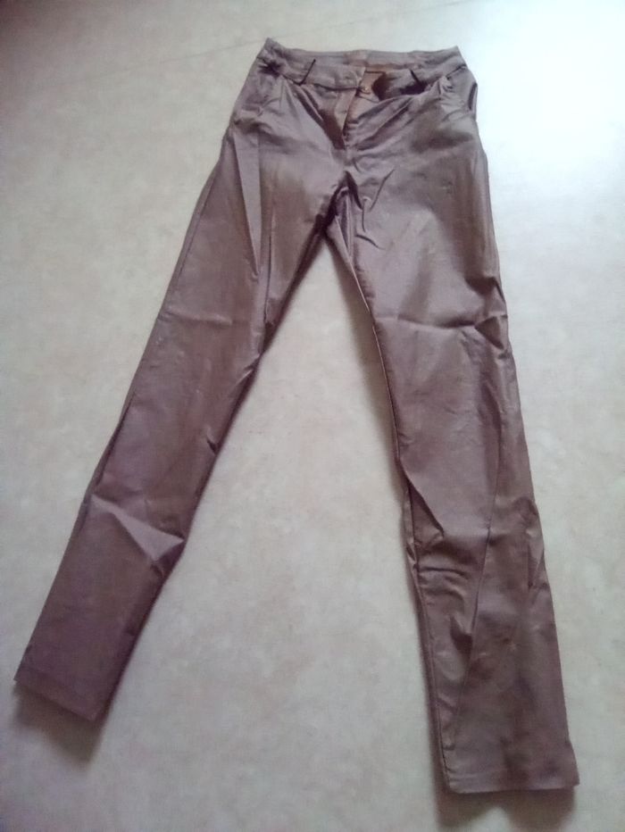 Pantalon effet huilé