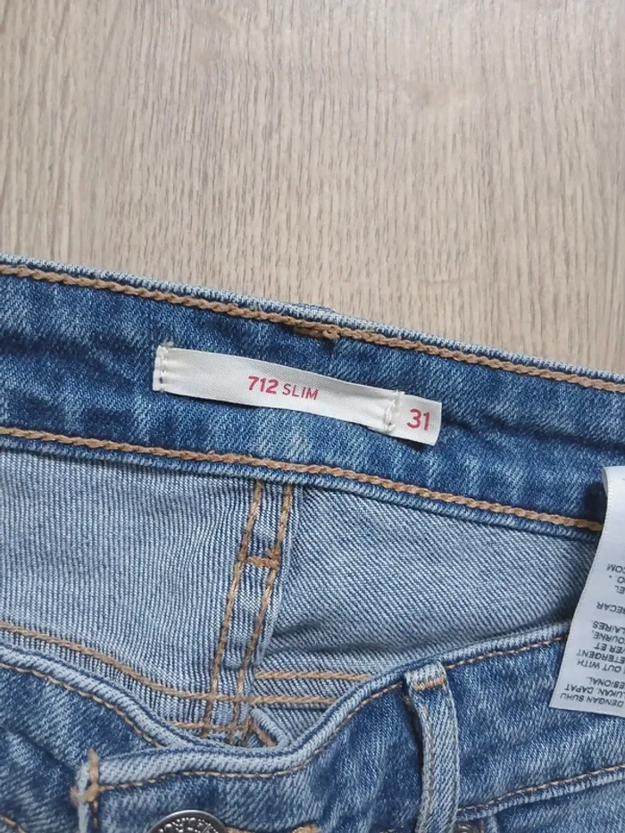 Jean levis 712 slim 31x32 bleu clair brut FR40 - photo numéro 5