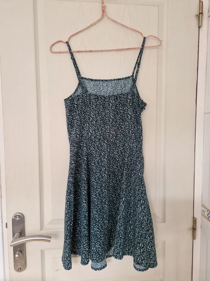 Jolie robe d'été verte à motifs blanc femme shein taille XS/34 - photo numéro 3