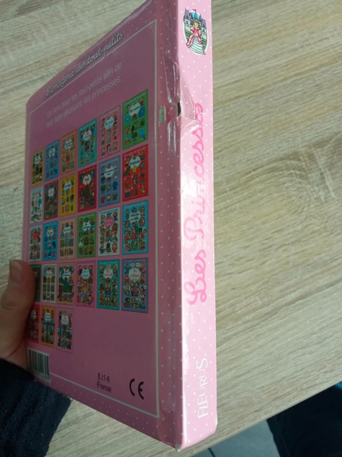 L'imagerie des tout petits -les princesses - photo numéro 3