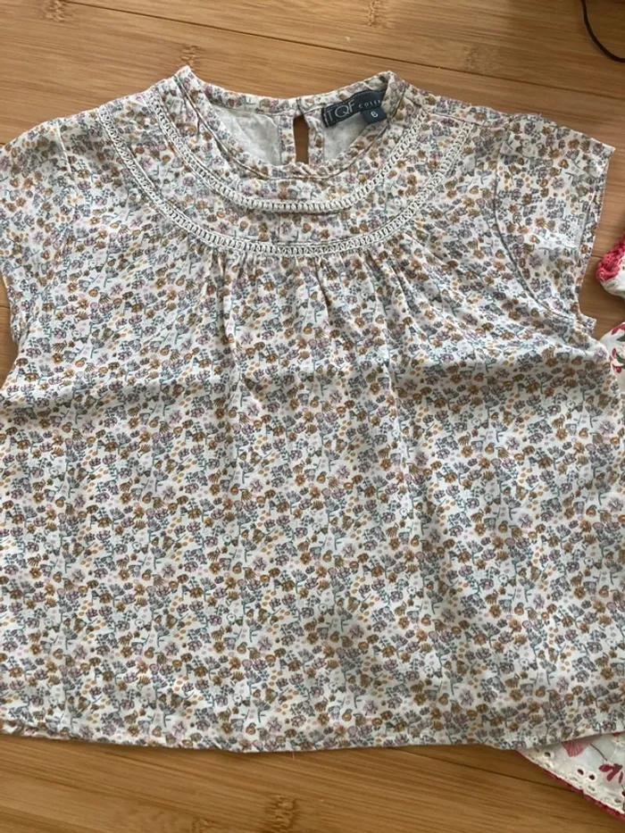 6 ans - Set de 2 blouses manches courtes dont 1 motif type liberty - photo numéro 2