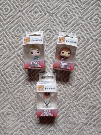 3 Pop pocket Frozen