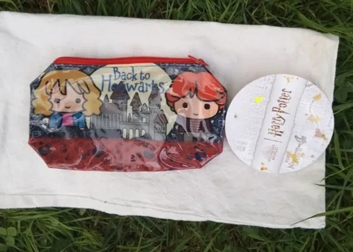 trousse Harry Potter ( motif différent sur chaque face) 20x11x5cm - photo numéro 2
