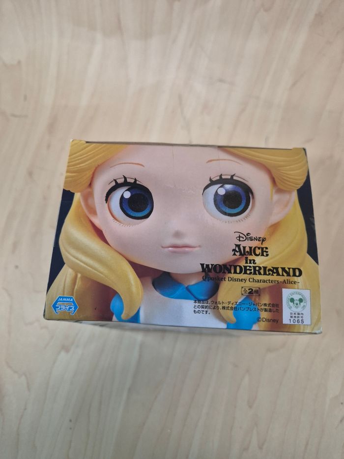 Figurine Disney Qposket : Alice au Pays des Merveilles ver.A - photo numéro 2
