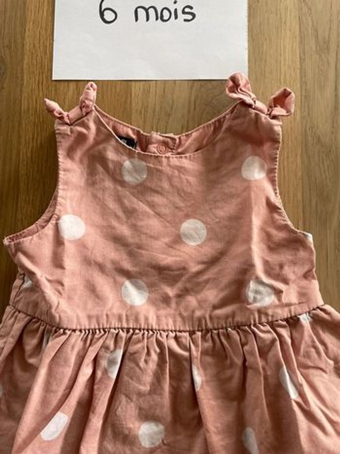 Robe Kiabi 6 mois - photo numéro 2