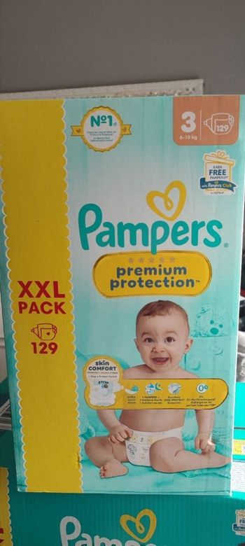 Couches pampers premium 3