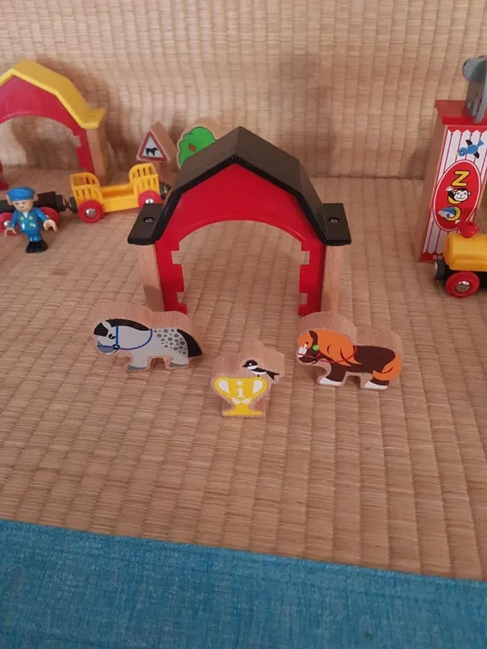Lot accessoires Brio ferme, centre équestre, zoo - photo numéro 6