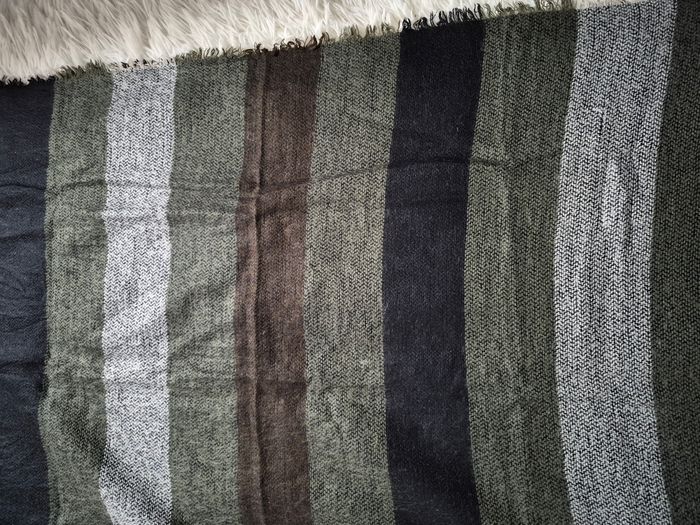 Echarpe Replay kaki/noire - Neuve - photo numéro 3