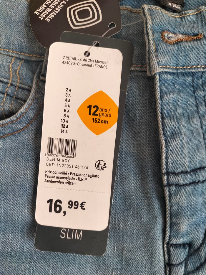 JEANS clair Slim 12 ans Neuf avec étiquette - photo numéro 3