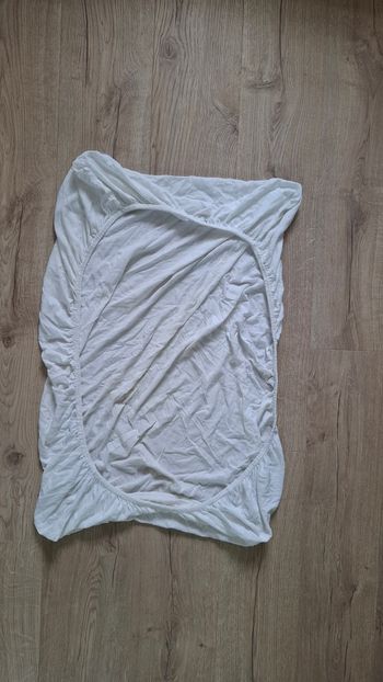 1 drap-housse 70x140cm TBE