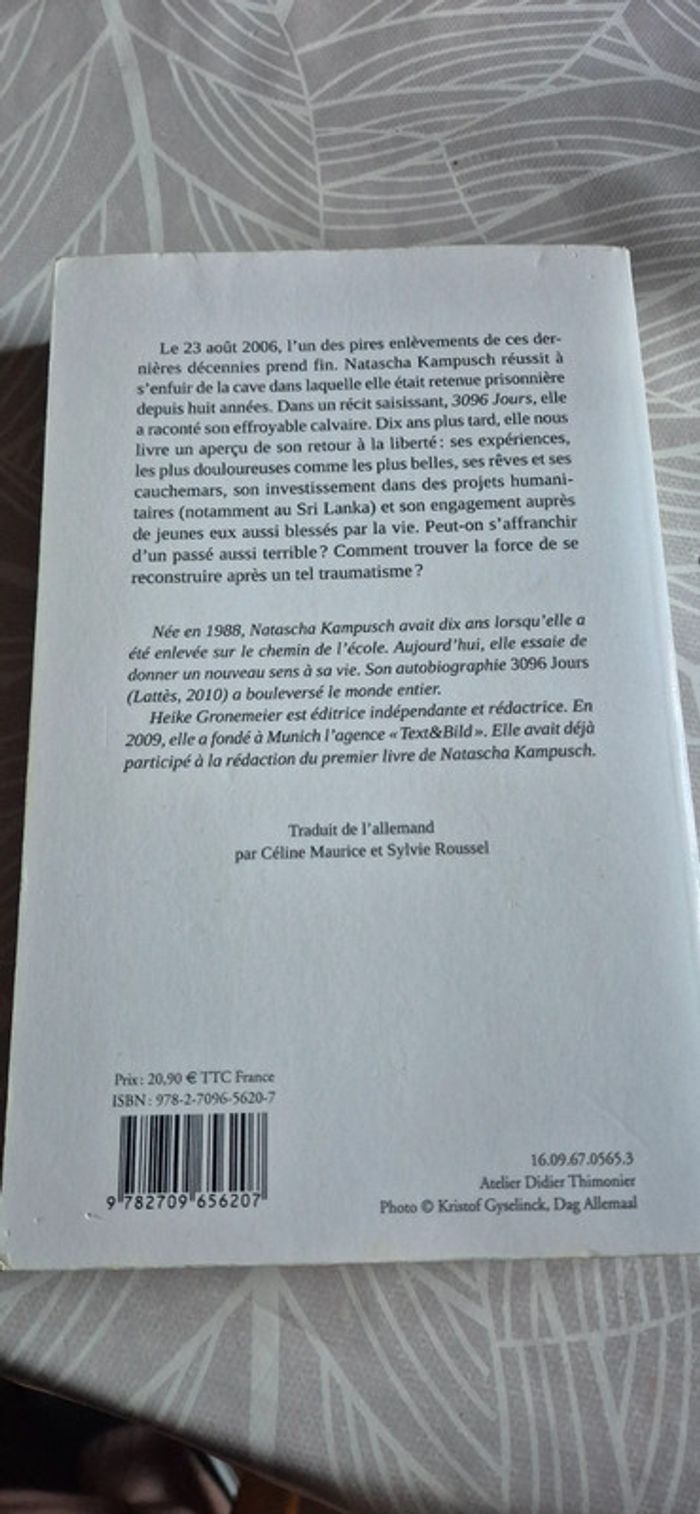 Livre autobiographique "10 ans de liberté" - photo numéro 2