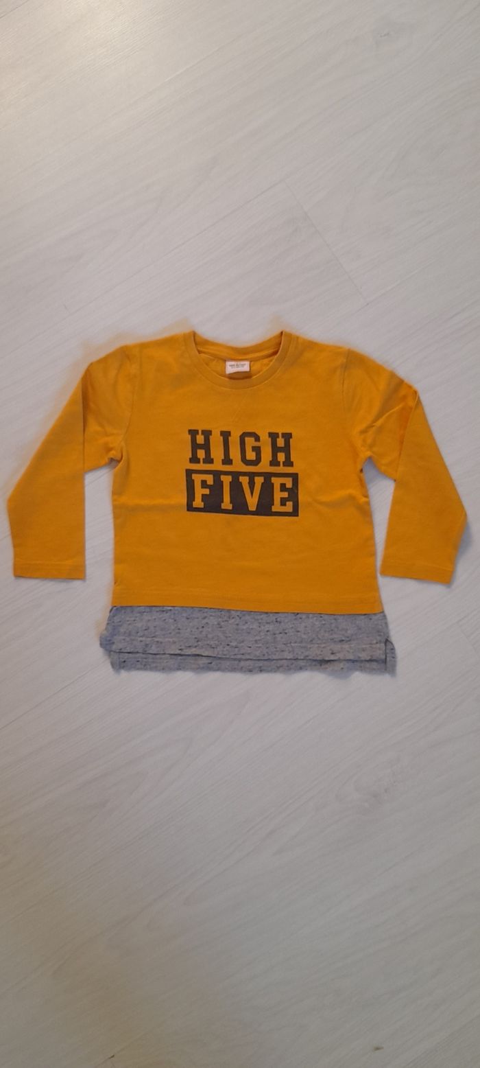 Tee-shirt manches longues T 4 ans