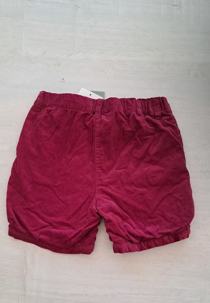 Neuf etiquette - Short velours La Compagnie des Petits - taille 4 ans - cassis - automne hiver - photo numéro 2