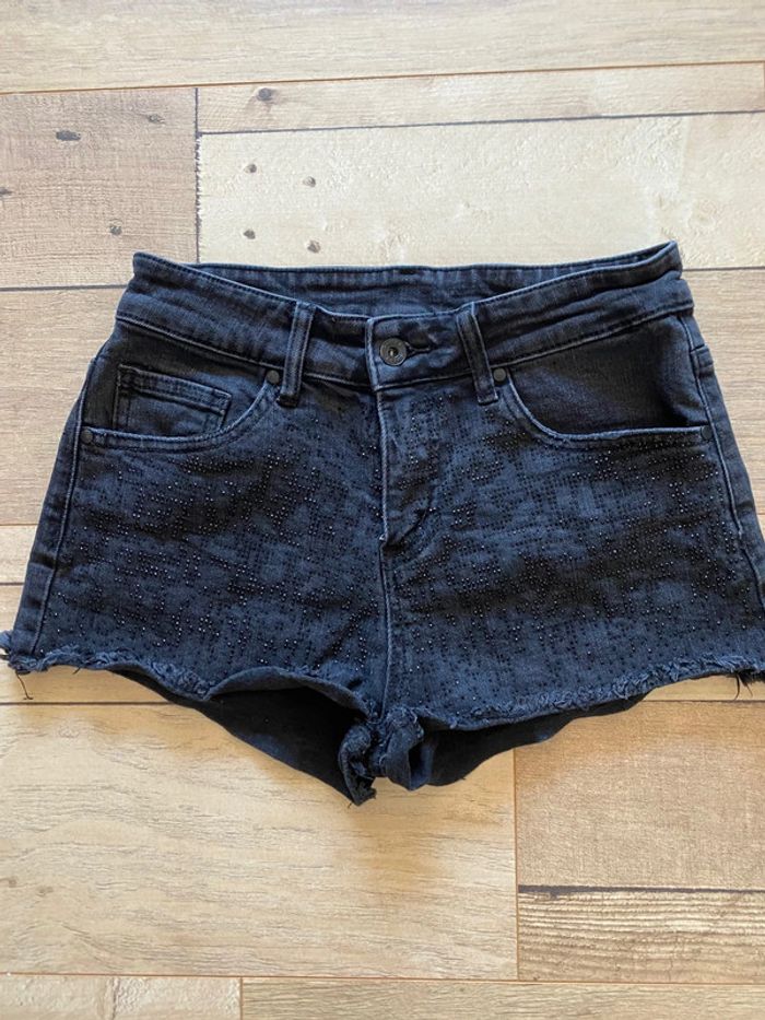 Mini short noir à paillettes