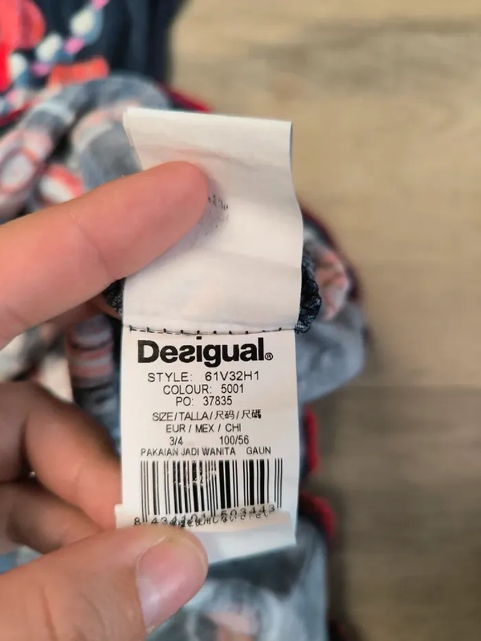 Robe Desigual 3/4ans - photo numéro 3