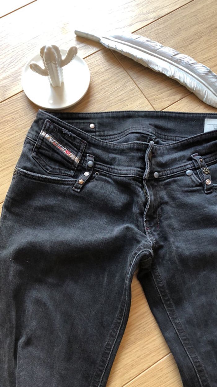 Jean diesel noir taille basse 14 ans / jean diesel noir taille 34/36 - photo numéro 3
