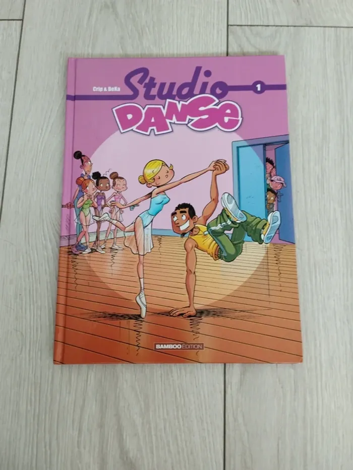 BD Studio Danse tome 1 et 2 - photo numéro 2