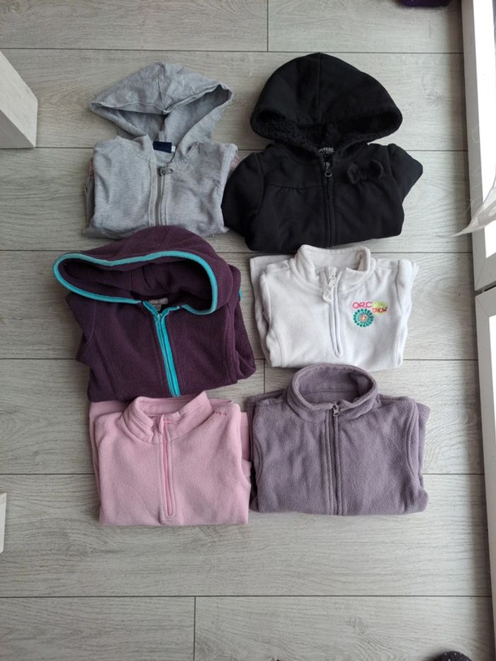 Lot pulls 4ans hiver