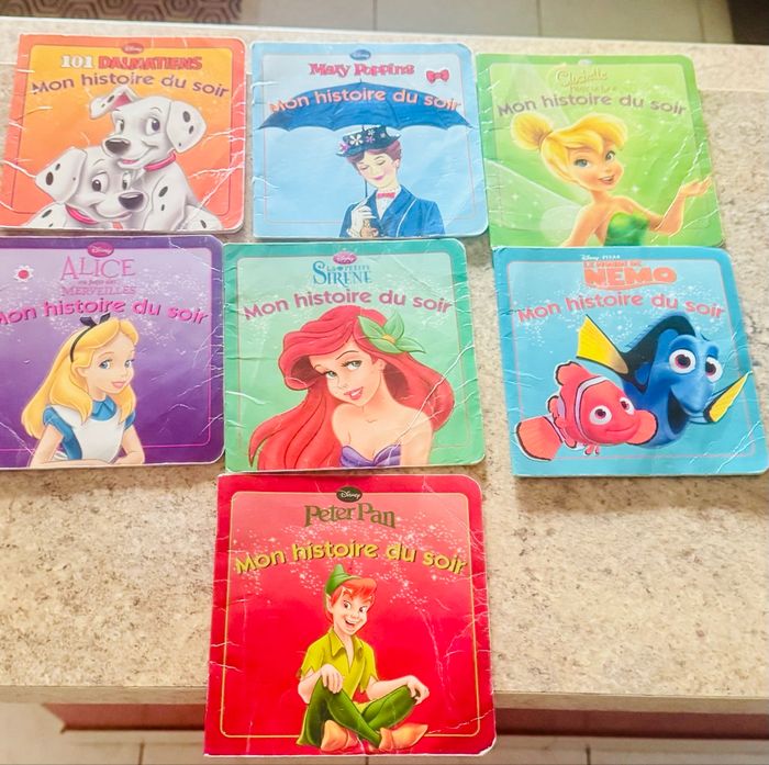 Lots livres Disney 🌸🌺 - photo numéro 4