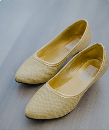 Ballerines dorées pailletées – Taille 24