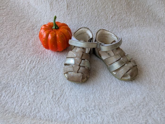 Sandale bébé
