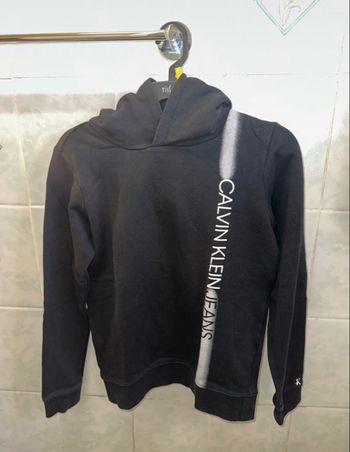Calvin Klein jeans pull noir taille 12/16 ans