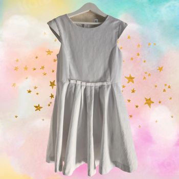 Belle robe blanche Okaïdi 10 ans