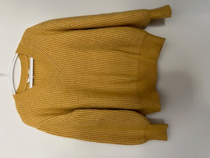 Pull jaune PRIMARK taille L – doux, coloré et tendance, bon état