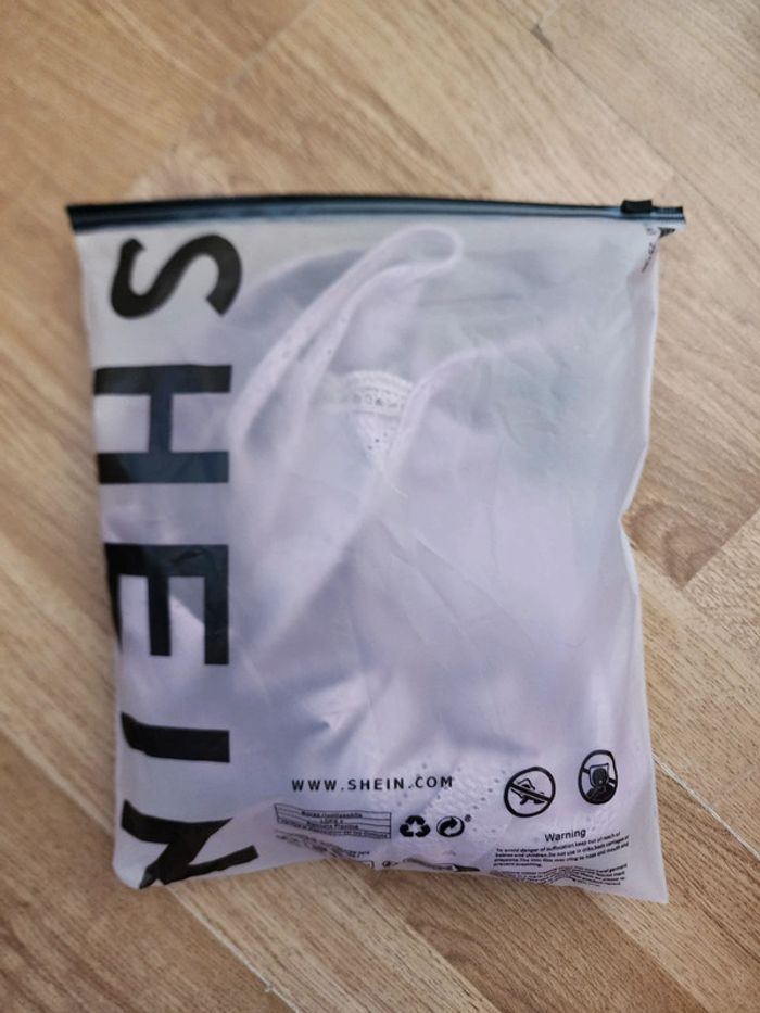 Top femme taille 46 - shein- neuf dans l'emballage - photo numéro 5