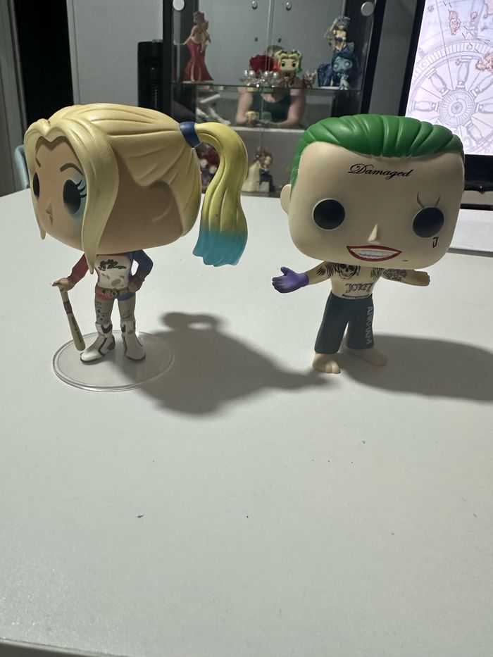 Lot de 2 figurines pop Harley Queen et Joker - photo numéro 2