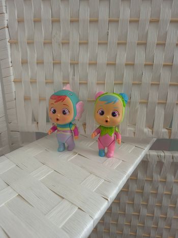 Joli lot 2 Figurines Cry Babies magic tears  pack duo 