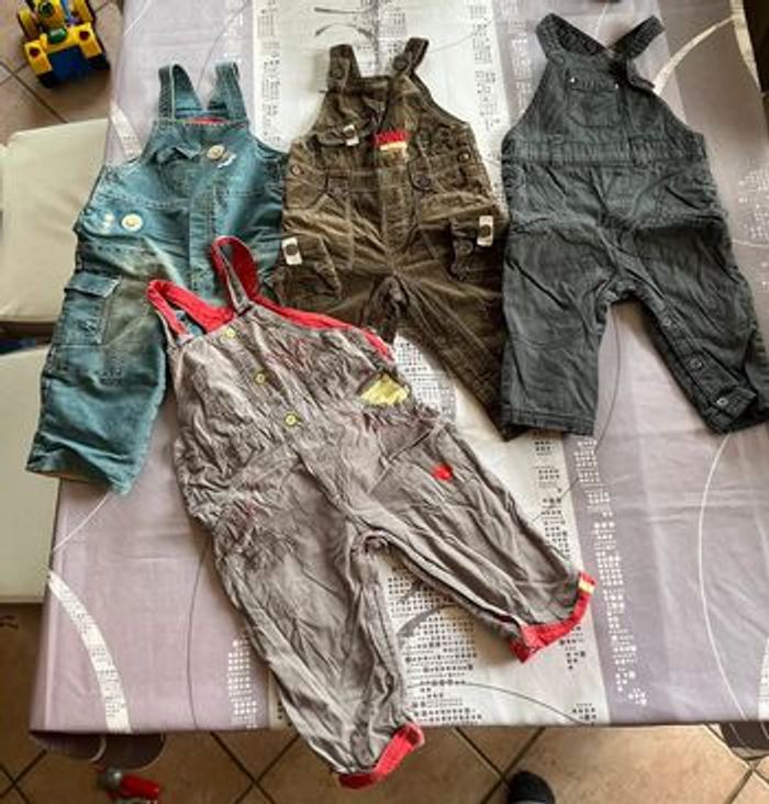 Lot de salopettes 12M