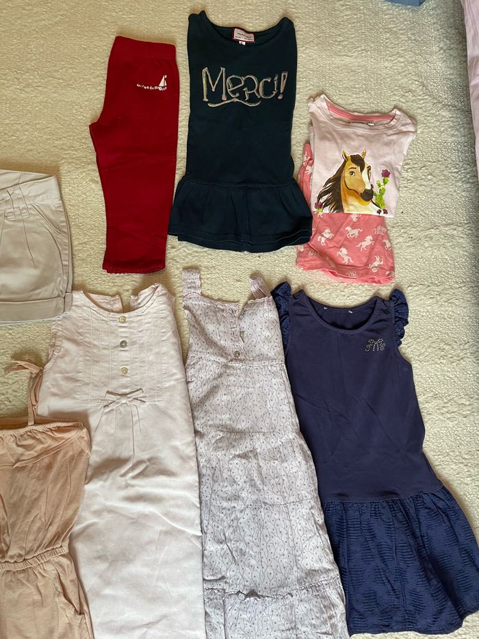 Lot fille 4 Ans - photo numéro 2