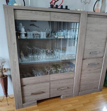 Meuble vitrine lumineuse en 2 parties