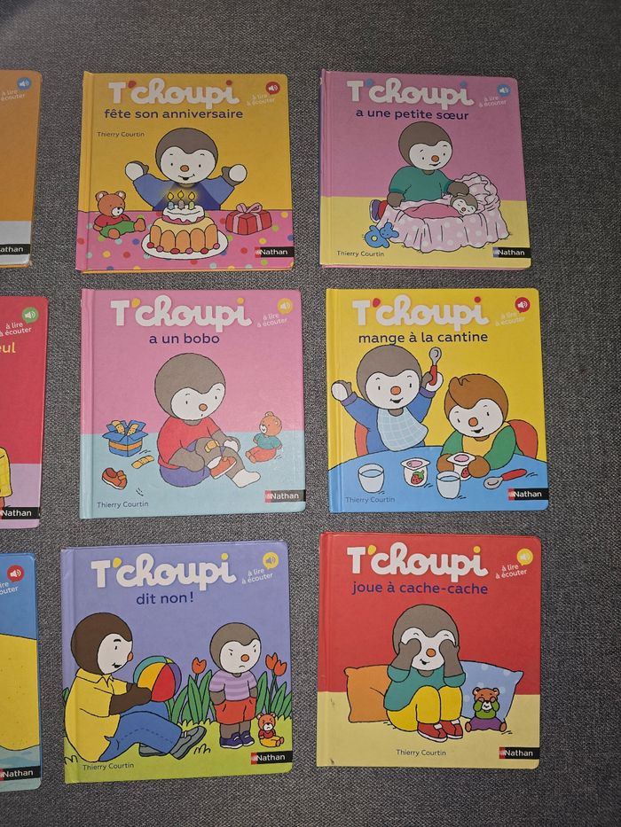 Lot de 12 livres tchoupi très bon etat - photo numéro 2