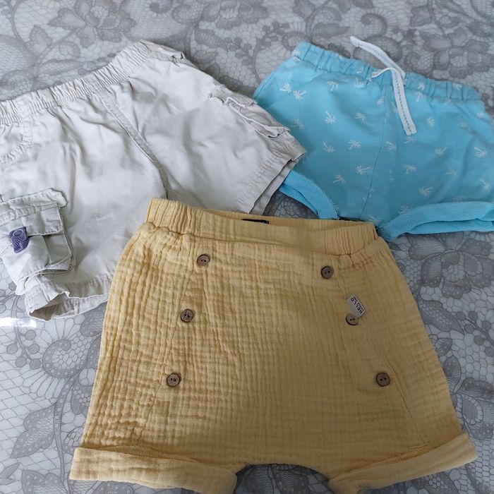 Lot 7 short combi short 6-9 mois