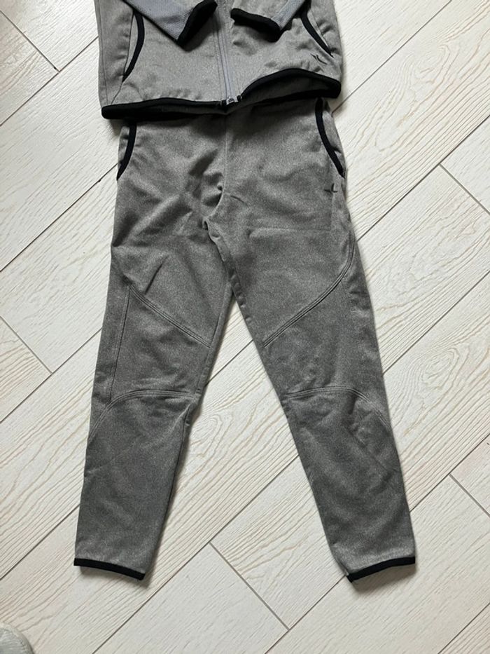 Jogging 8-9 ans - photo numéro 2