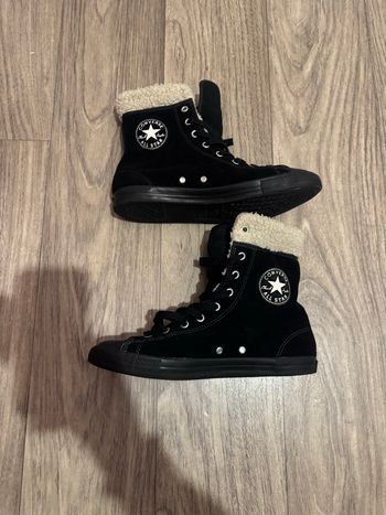 Converse fourrure