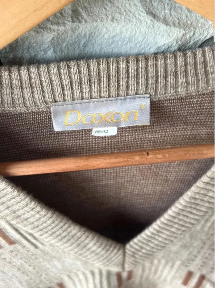 Superbe pull  vintage  en  laine  oversize mixte - Taille L (ou  M oversize) - photo numéro 3