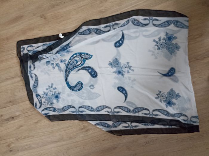 Écharpe finne - photo numéro 2