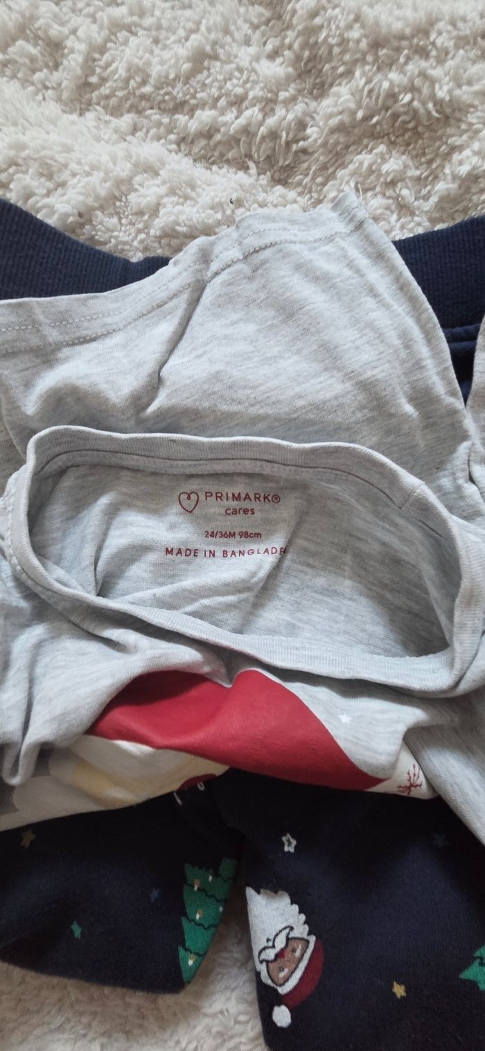 Ensemble Noël primark 98 cm - photo numéro 3