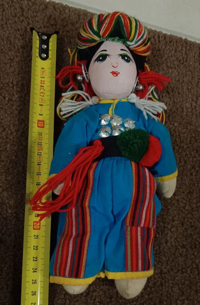 Poupée birman ancienne