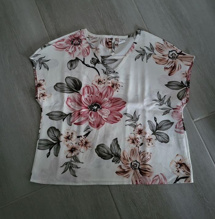 Très jolie t-shirt