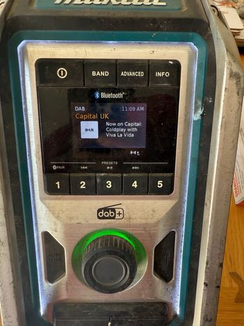 Radio Makita DMR 115