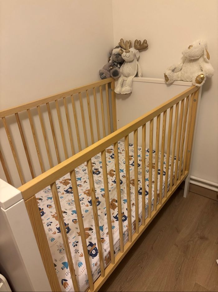 Lit bébé + matelas - photo numéro 3