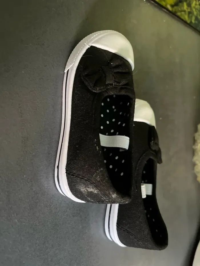 Chaussure fille taille 21