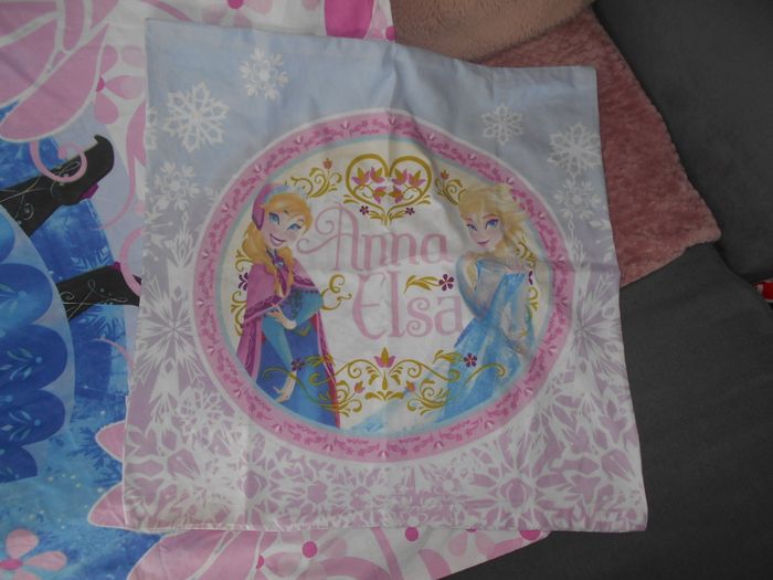 Housse de couette Reines des neiges et sa taie d'oreiller (Disney) - photo numéro 3