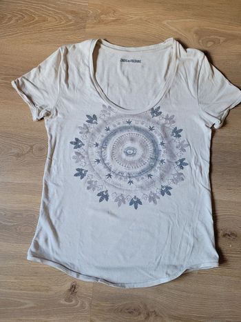 Tee shirt